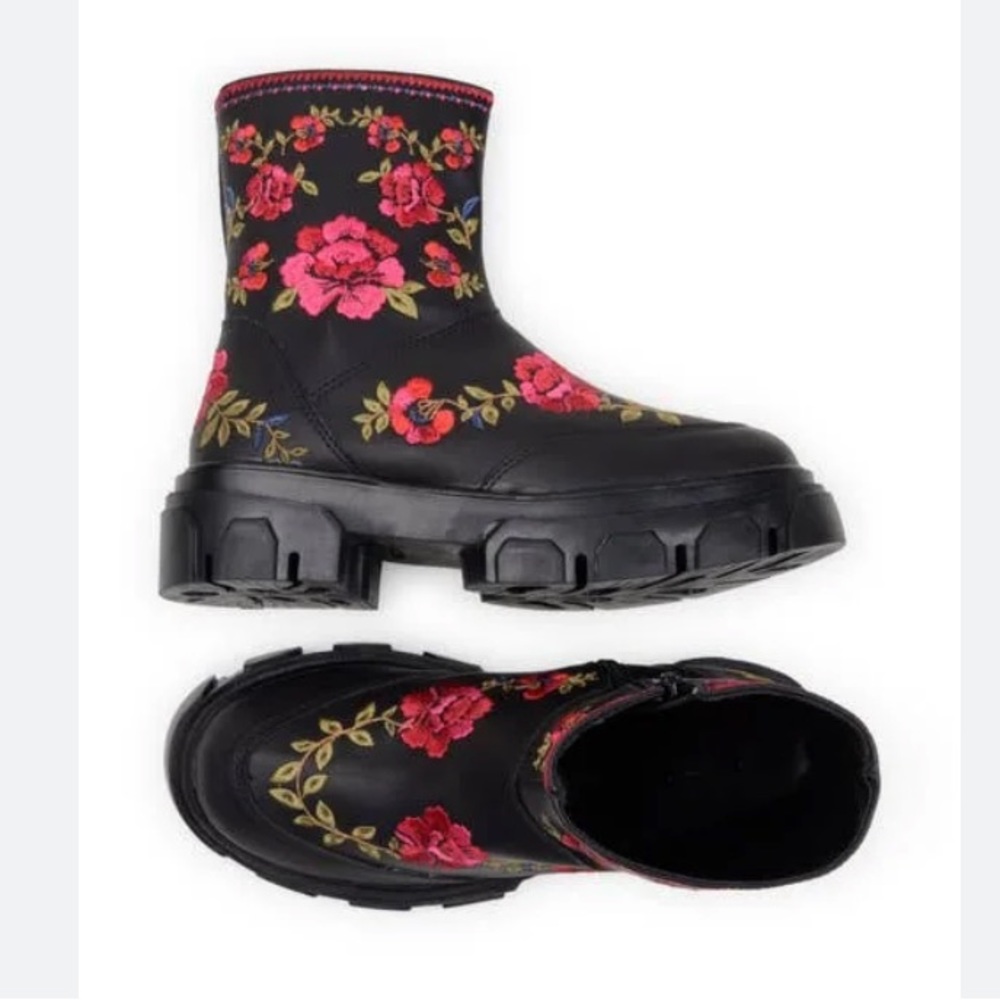 NEW FARM RIO Black Boho Mid Boot size 7